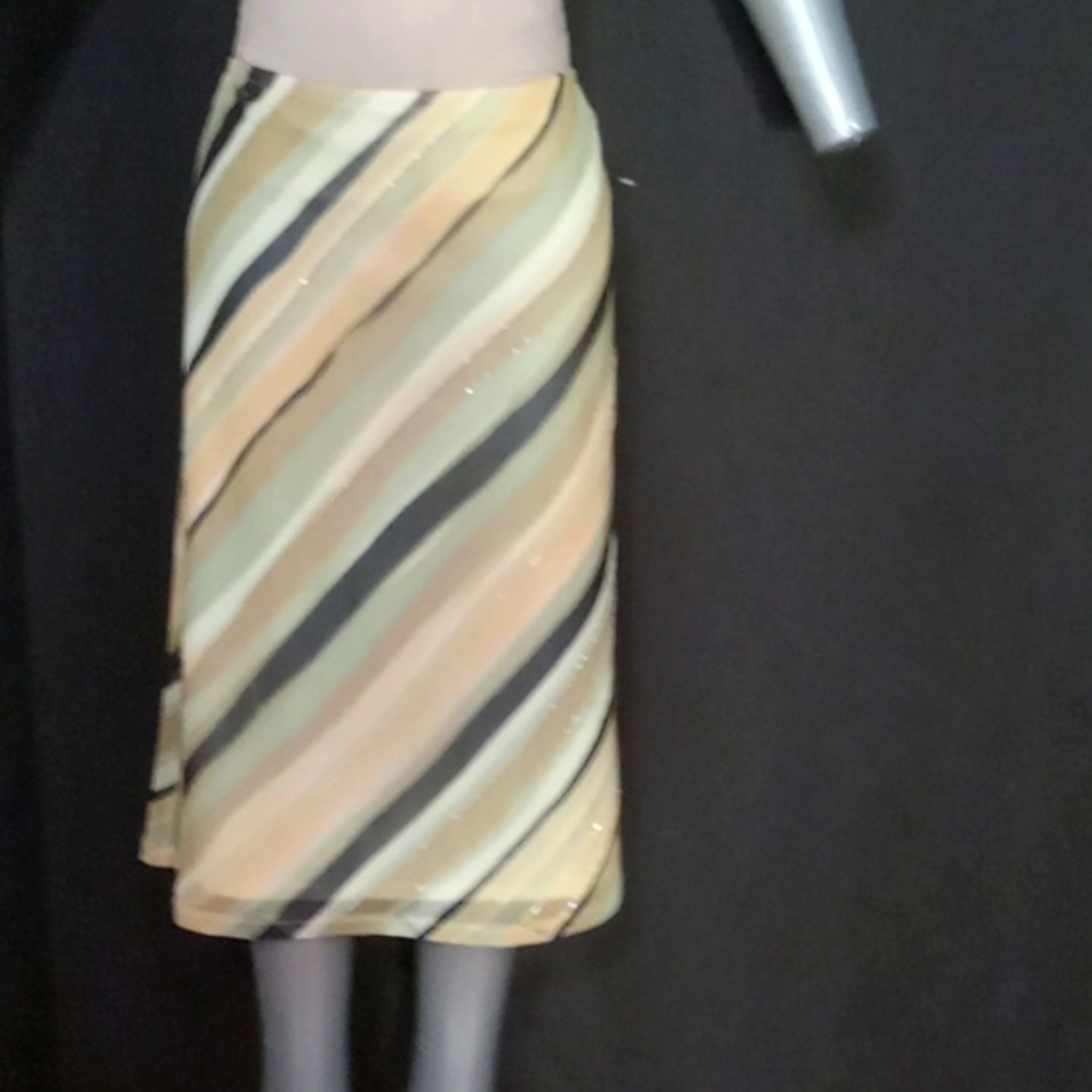NEW YORK & COMPANY LADIES SKIRT